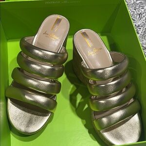 Sam Edelman Yuki EM Platform Sandals – Gold‎ Metallic – Size 6 M – BNIB